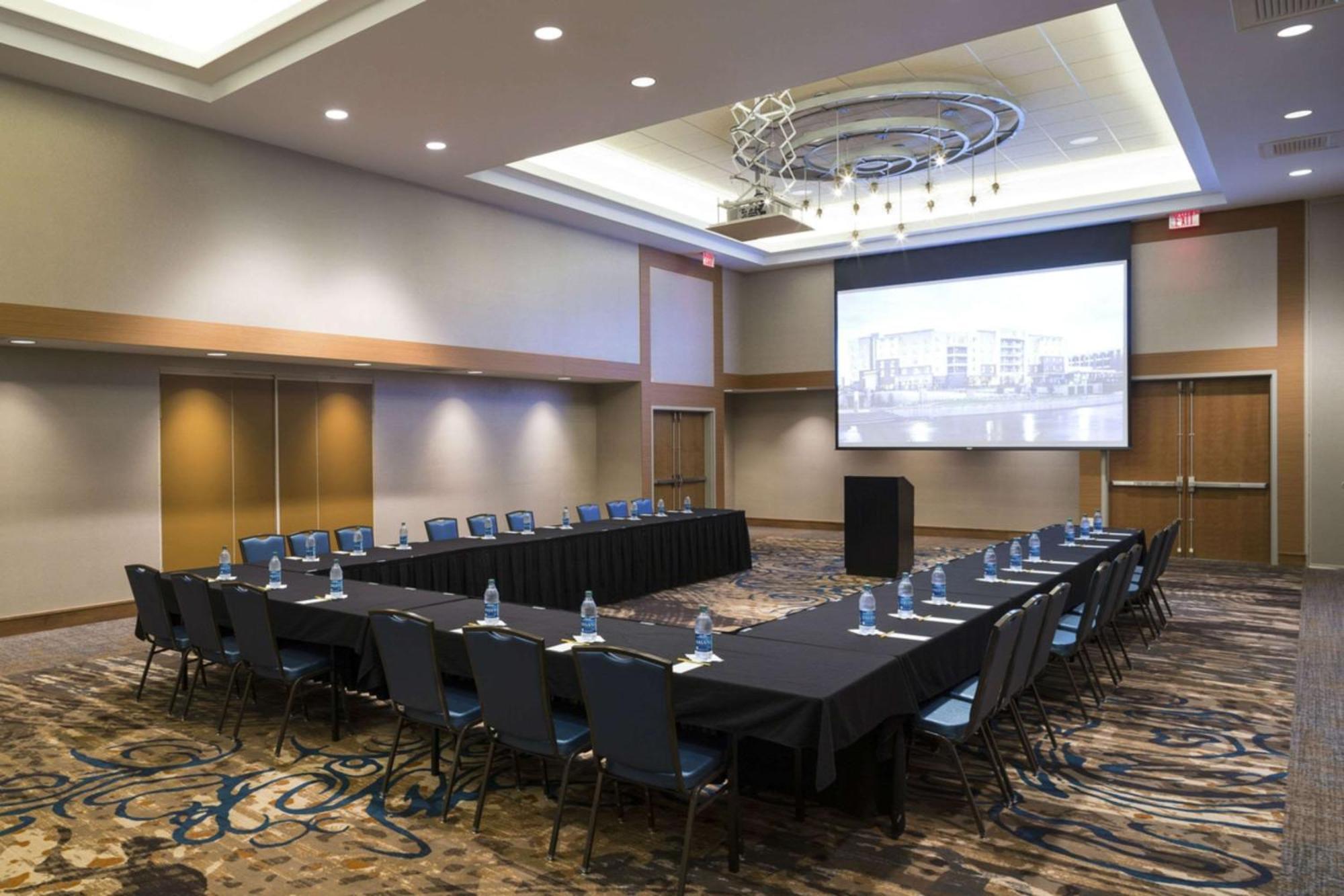 Hilton Garden Inn Sioux Falls Downtown Zewnętrze zdjęcie